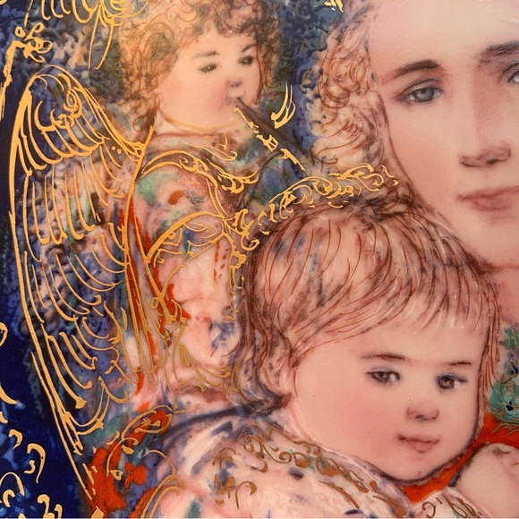 1985 Edna Hibel Christmas Plate "The Angels' Message" Knowles China - Picture 5 of 8